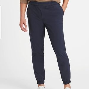 Banana Republic slim motion tech joggers